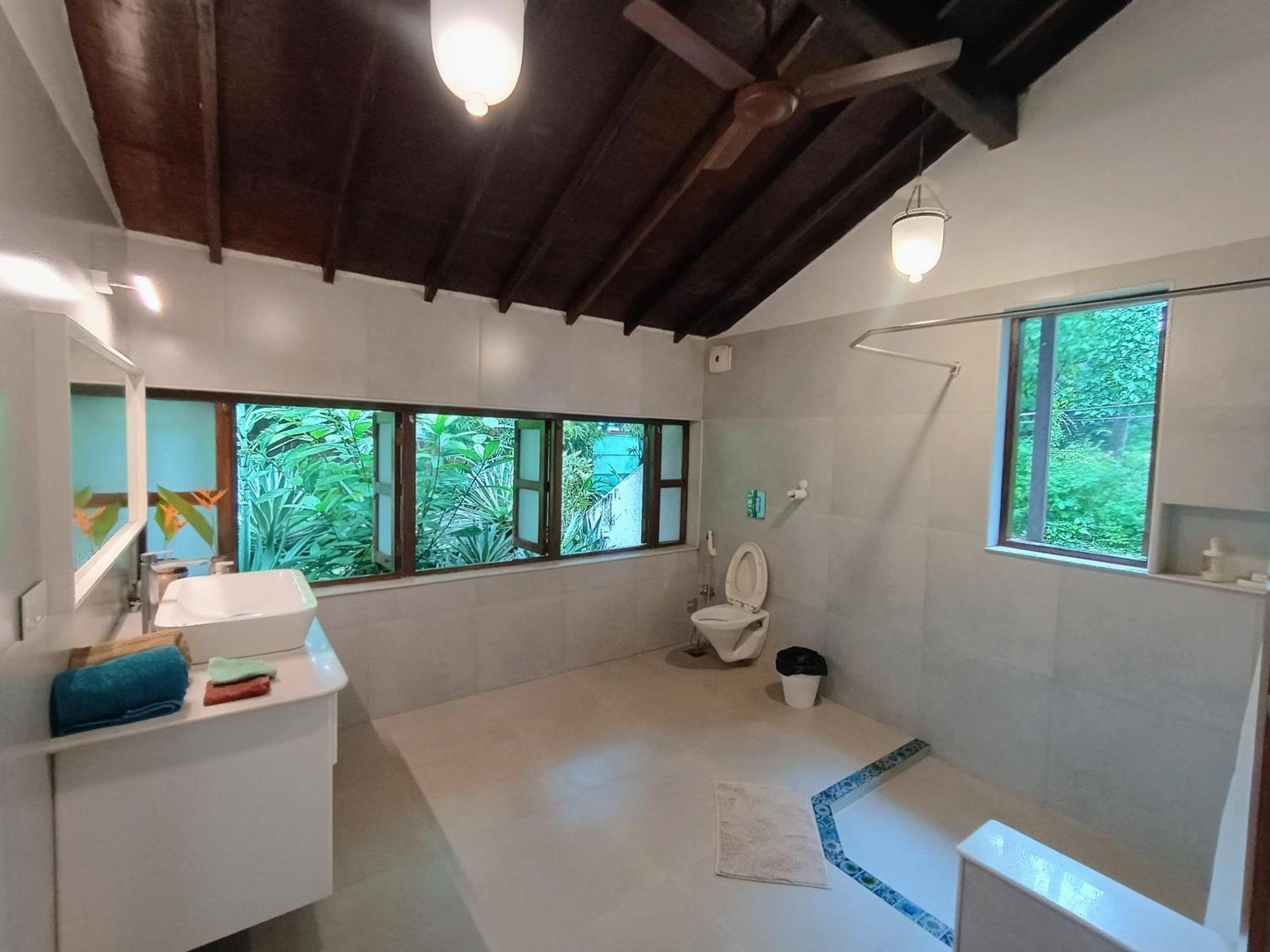 Banyan House - Luxurious 4 Bedroom Villa On One Acre, Near The Beach Nagaon  Luaran gambar