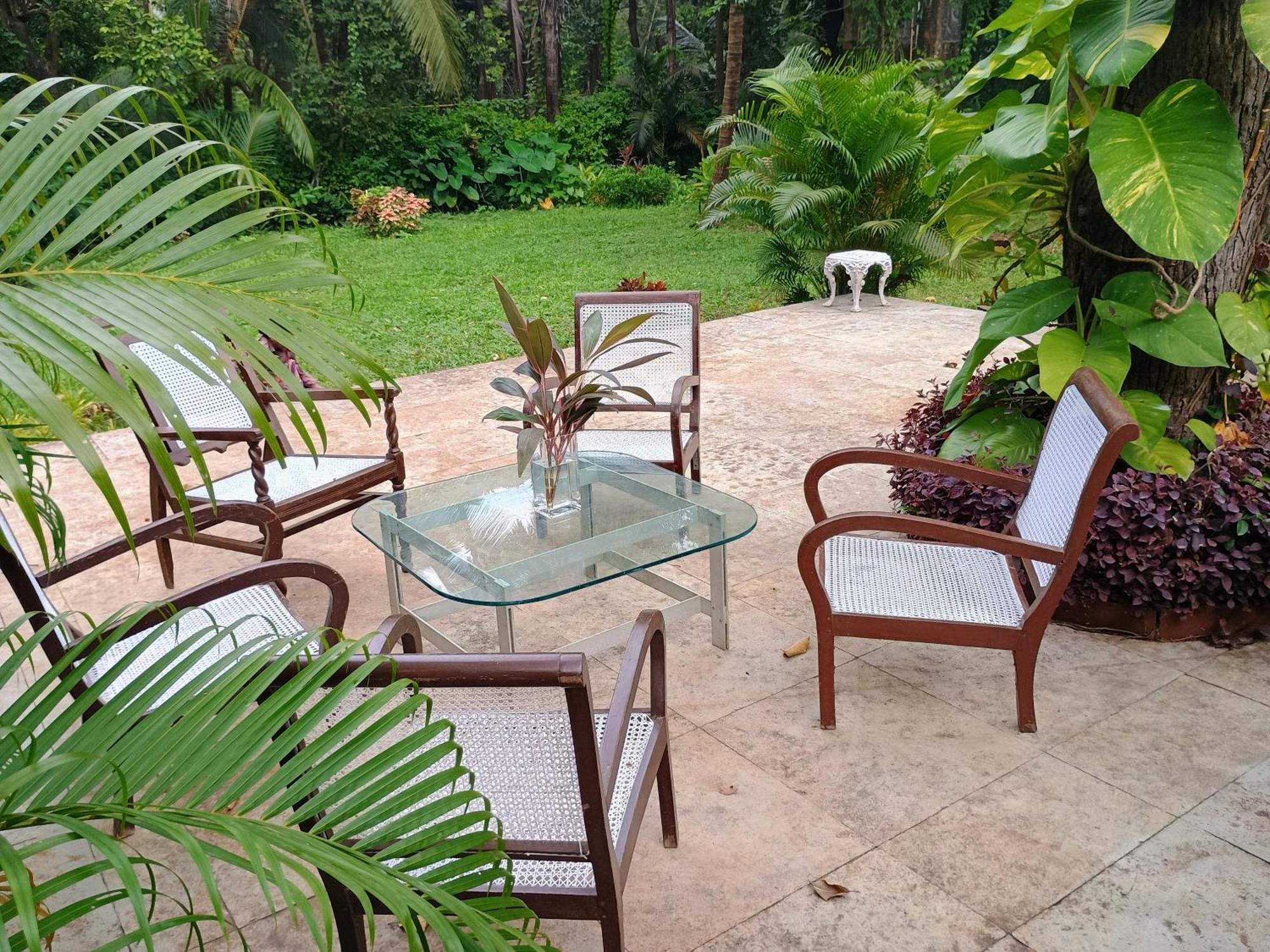 Banyan House - Luxurious 4 Bedroom Villa On One Acre, Near The Beach Nagaon  Luaran gambar